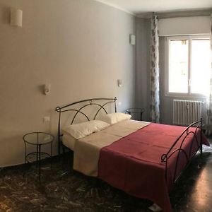 Camera con letto king size